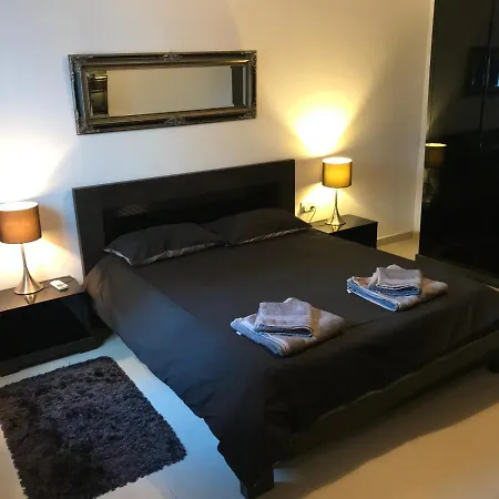 Διαμέρισμα Luxurious In